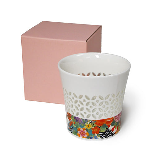 WHITE FLORAL TEACUP - 10oz
