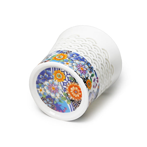 WHITE FLORAL TEACUP - 10oz